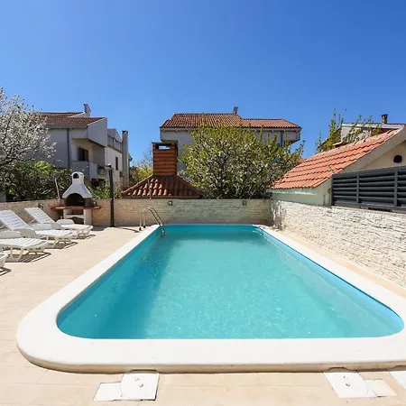 アパート Family-friendly With Swimming Pool - Diklo, - 16493