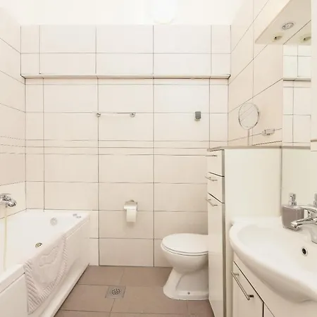 Family-friendly With Swimming Pool - Diklo, - 16493 アパート