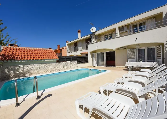 Apartamento Family-friendly With Swimming Pool - Diklo, - 16493 Zadar