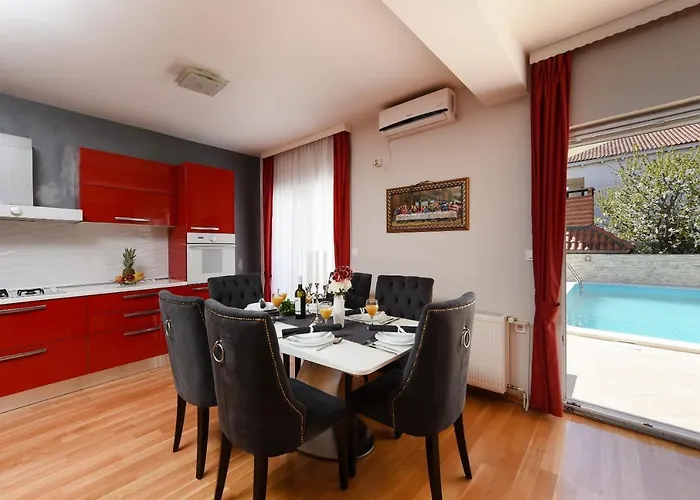 Family-friendly With Swimming Pool - Diklo, - 16493 Apartamento Zadar